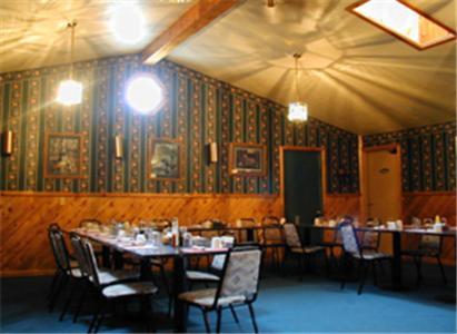 Zellar'S Village Inn Newberry Bagian luar foto
