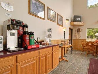 Zellar'S Village Inn Newberry Bagian luar foto